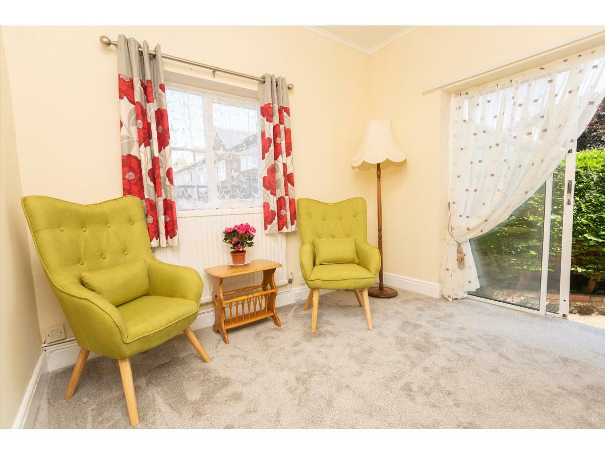 Sandown Villa Holiday Home Deal Luaran gambar